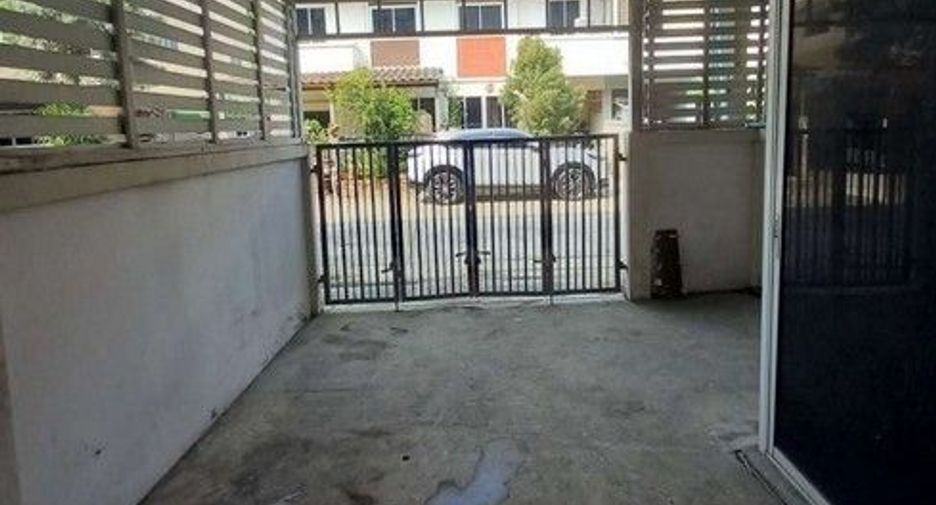 For sale 1 bed townhouse in Sai Mai, Bangkok