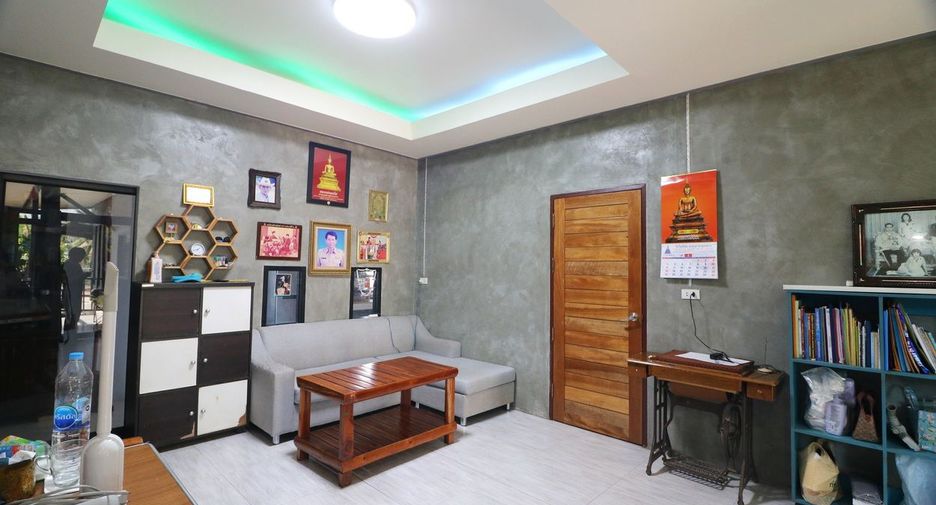 For sale 4 bedrooms house in Mueang Nong Khai, Nong Khai