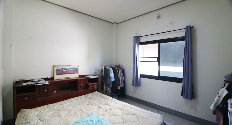 For sale 4 bedrooms house in Mueang Nong Khai, Nong Khai