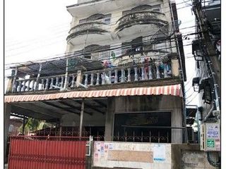 Reihenhaus zum Kauf mit 1 Zimmer in Phasi Charoen, Bangkok