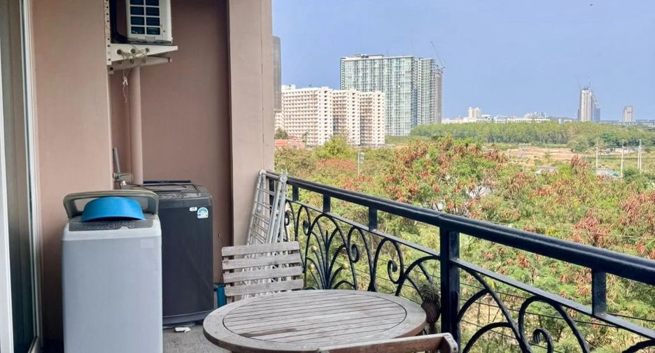 For rent 2 bedrooms condo in Bang Lamung, Chonburi