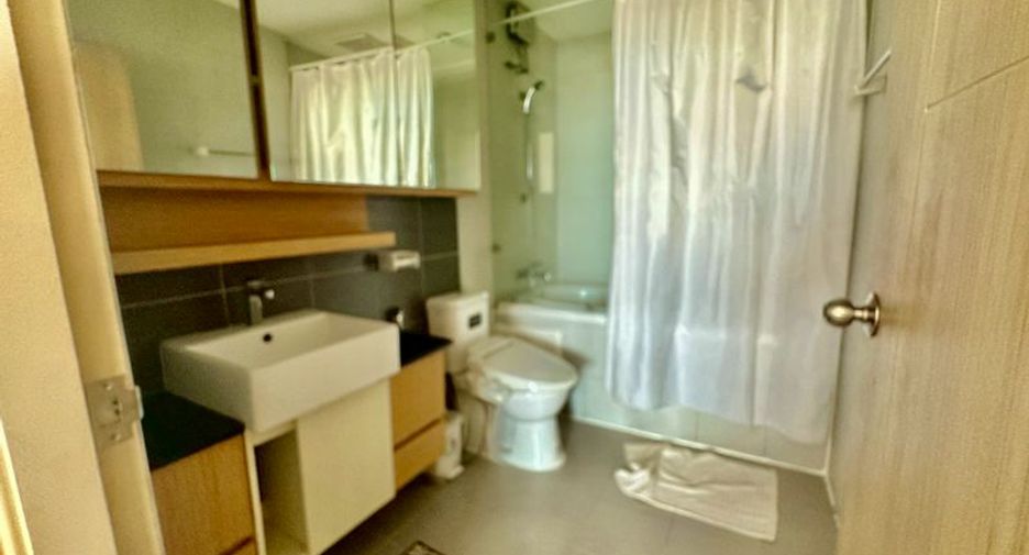 Condo en alquiler y en venta de 1 habitaciones en Si Racha, Chonburi