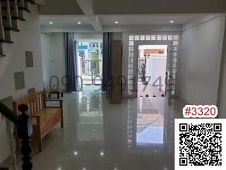 Casa adosada en alquiler y en venta de 3 habitaciones en Bang Khen, Bangkok