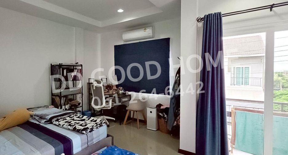 Casa adosada en venta de 4 habitaciones en Bang Bua Thong, Nonthaburi
