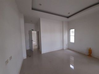 For sale 2 bedrooms house in Ban Bueng, Chonburi