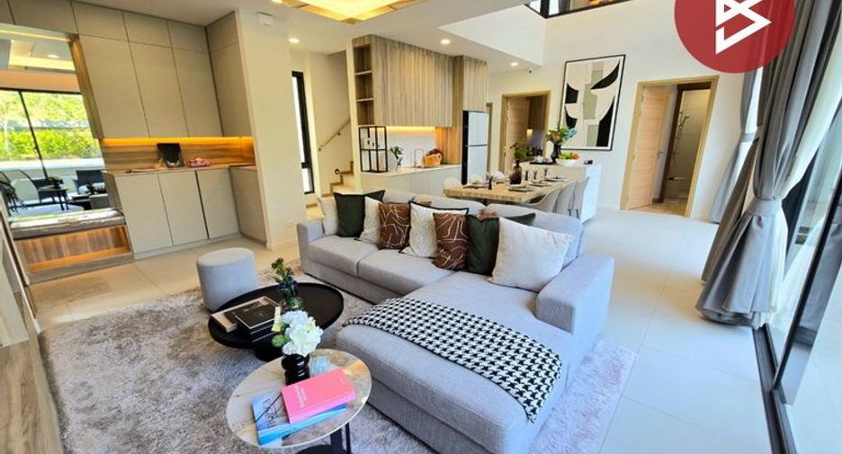 For sale 4 ベッドルーム house in Mueang Nakhon Pathom, Nakhon Pathom