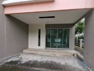 For sale 1 bed townhouse in Bang Khun Thian, Bangkok