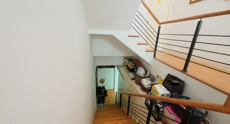 For sale 3 ベッドルーム townhouse in Khan Na Yao, Bangkok