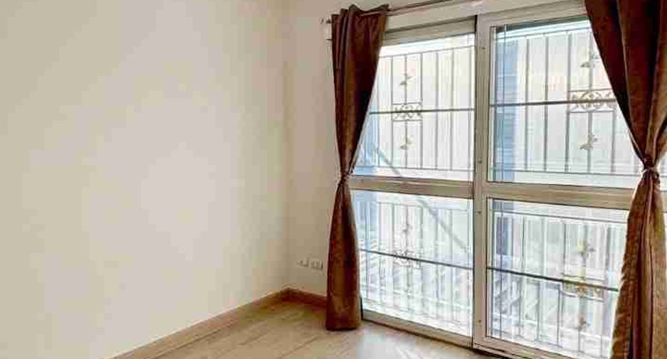 For sale 3 bedrooms townhouse in Lat Krabang, Bangkok
