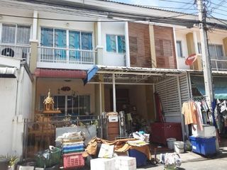 For sale 1 bed townhouse in Bang Phli, Samut Prakan