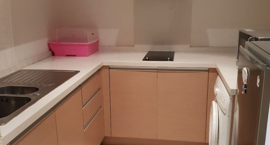 For rent 1 bed condo in Sathon, Bangkok