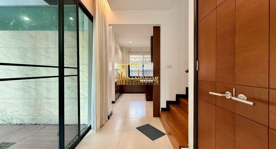Villa zur Miete mit 4 Zimmer in Watthana, Bangkok