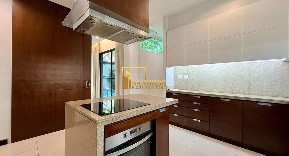 Villa zur Miete mit 4 Zimmer in Watthana, Bangkok