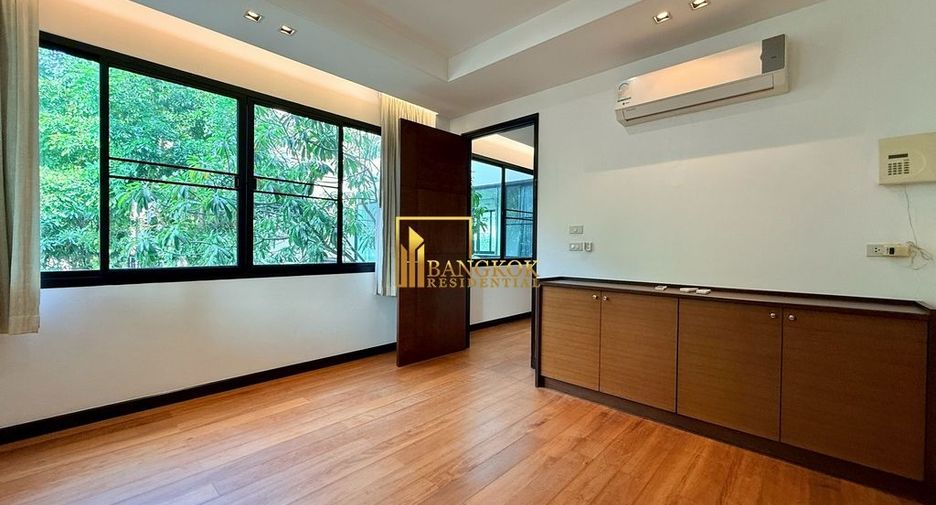 Villa zur Miete mit 4 Zimmer in Watthana, Bangkok