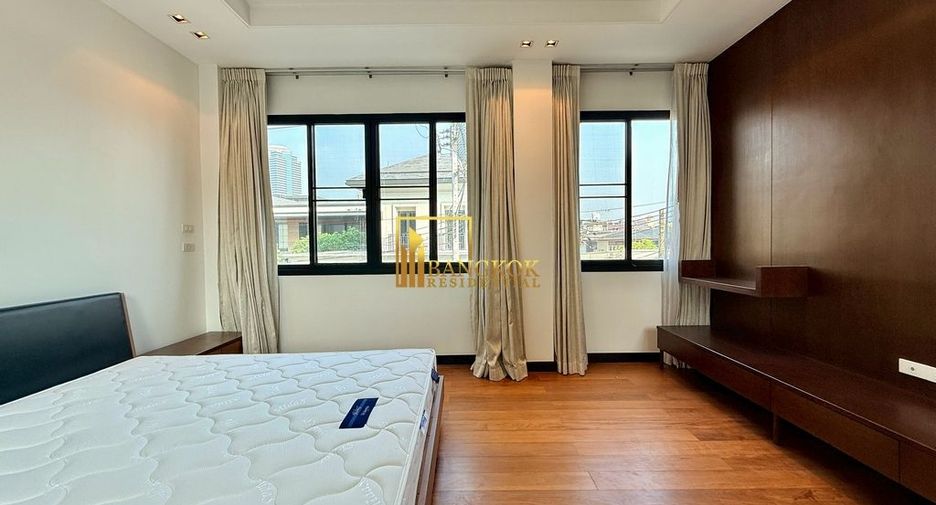 Villa zur Miete mit 4 Zimmer in Watthana, Bangkok