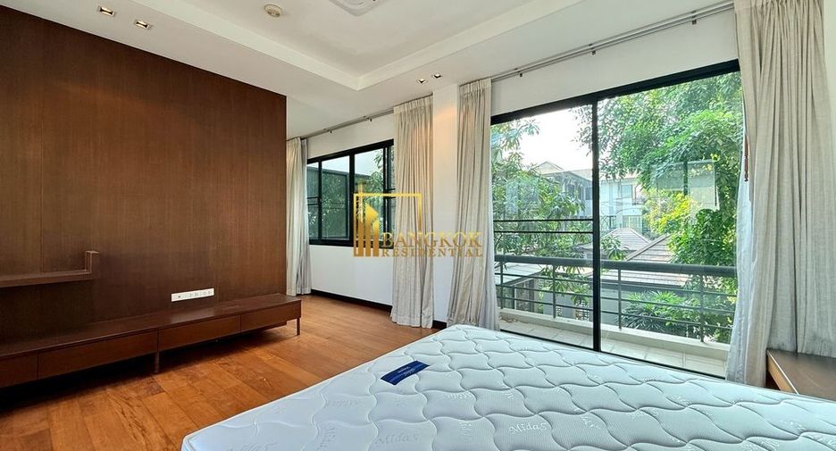 Villa zur Miete mit 4 Zimmer in Watthana, Bangkok