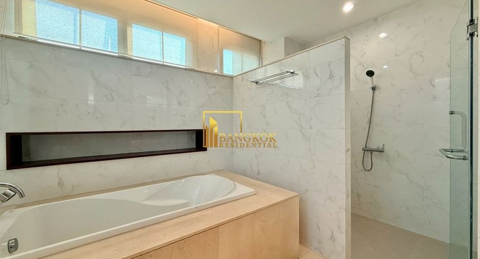 Villa zur Miete mit 4 Zimmer in Watthana, Bangkok