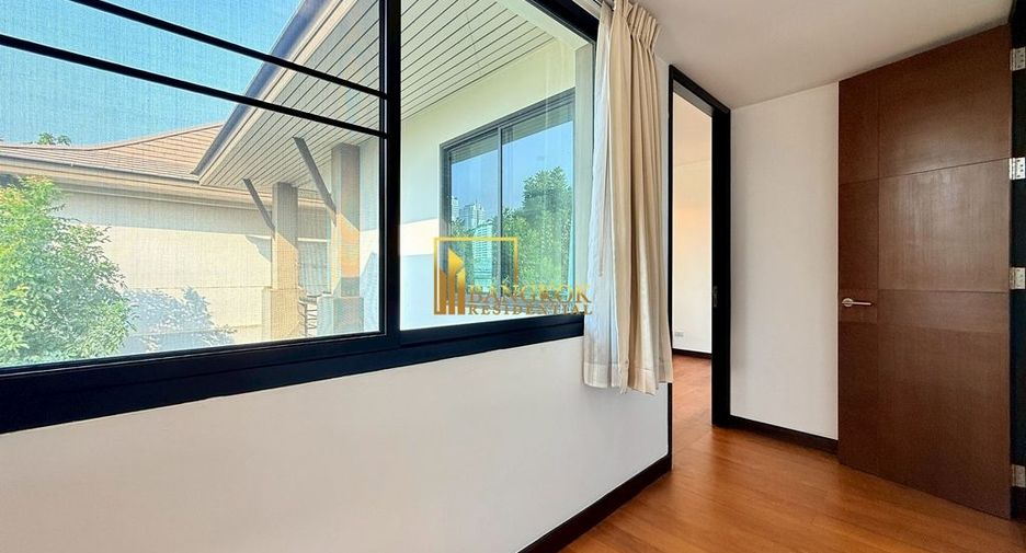 Villa zur Miete mit 4 Zimmer in Watthana, Bangkok