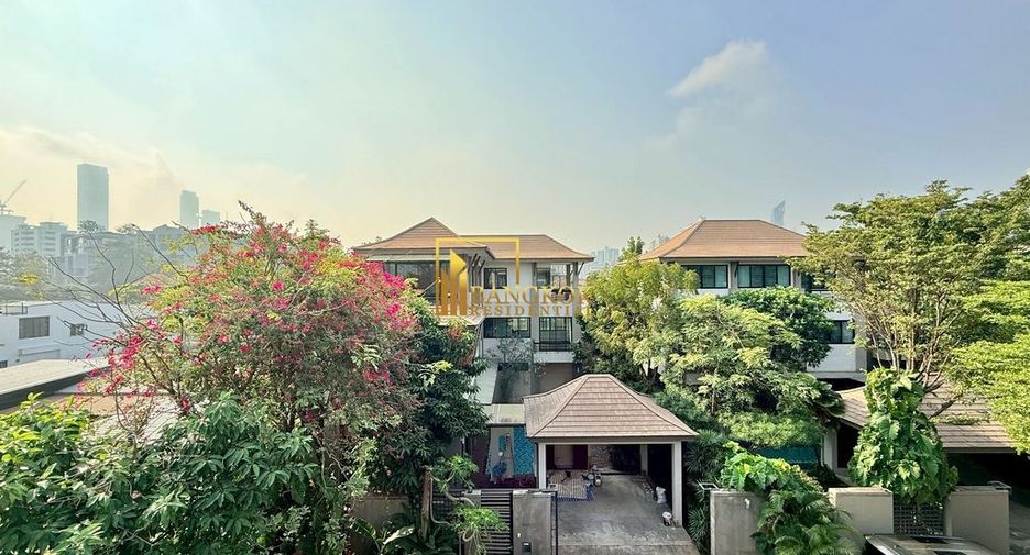 Villa zur Miete mit 4 Zimmer in Watthana, Bangkok
