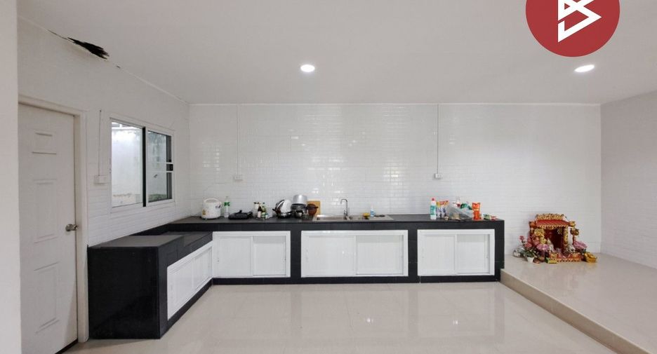 For sale studio townhouse in Phra Pradaeng, Samut Prakan