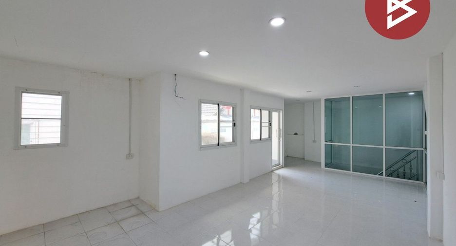 For sale studio townhouse in Phra Pradaeng, Samut Prakan