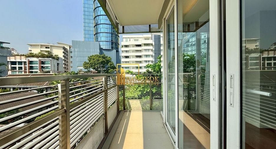 À louer 4 chambres condo à Watthana, Bangkok