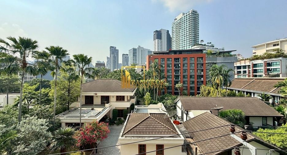 À louer 4 chambres condo à Watthana, Bangkok