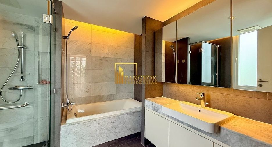 À louer 4 chambres condo à Watthana, Bangkok