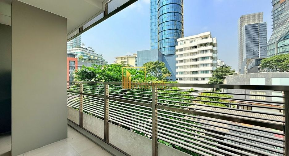 À louer 4 chambres condo à Watthana, Bangkok