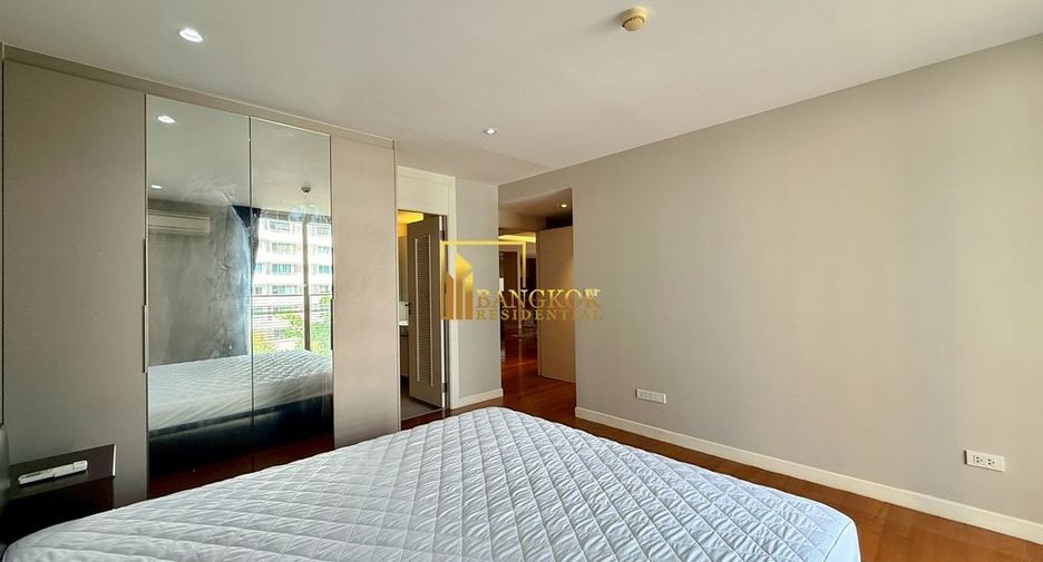 À louer 4 chambres condo à Watthana, Bangkok