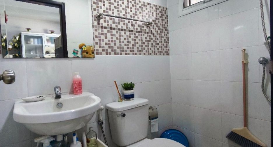 For sale 2 bedrooms townhouse in Bang Kruai, Nonthaburi