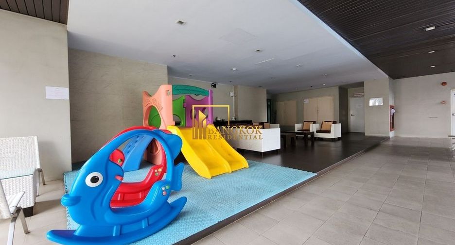 Wohnung zur Miete mit 3 Zimmer in Khlong Toei, Bangkok