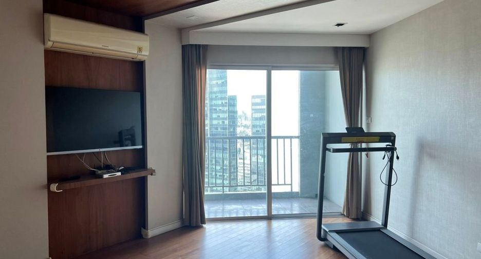 À vendre 6 chambres condo à Huai Khwang, Bangkok
