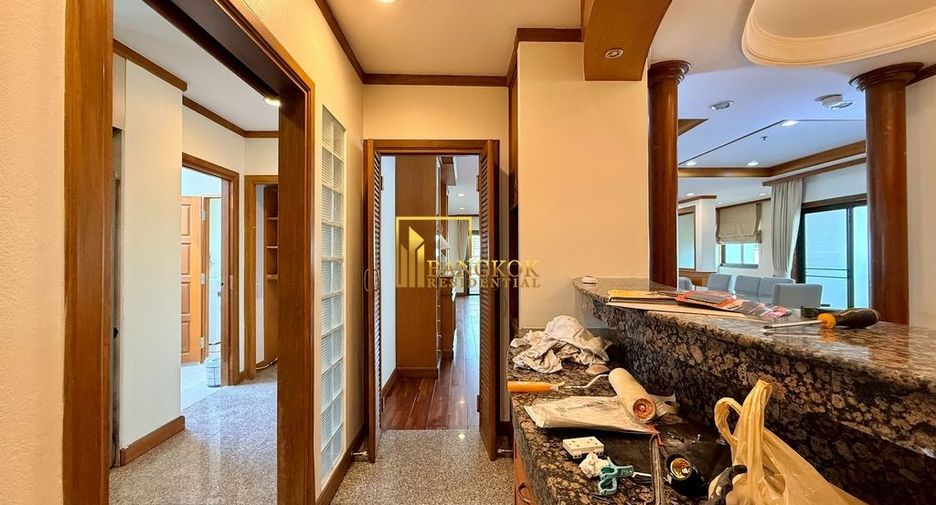For rent 4 ベッドルーム apartment in Sathon, Bangkok