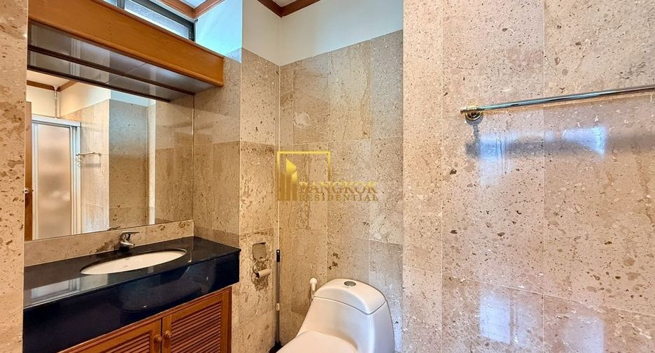 For rent 4 ベッドルーム apartment in Sathon, Bangkok