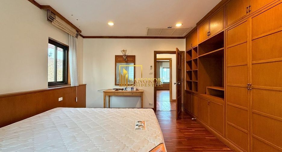 For rent 4 ベッドルーム apartment in Sathon, Bangkok