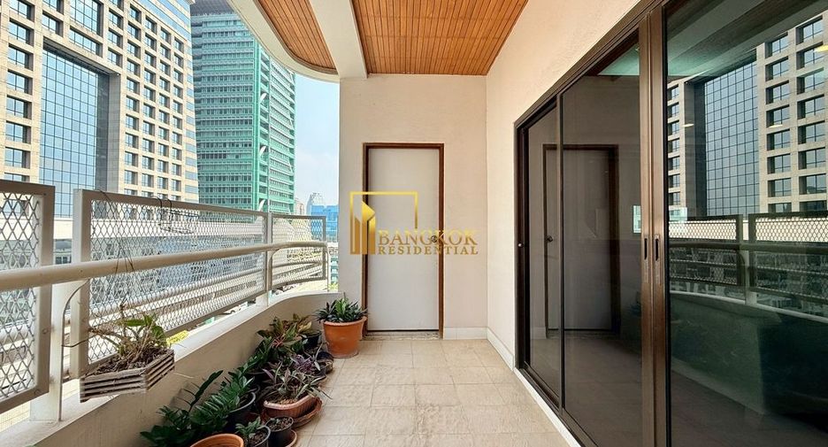 For rent 4 ベッドルーム apartment in Sathon, Bangkok