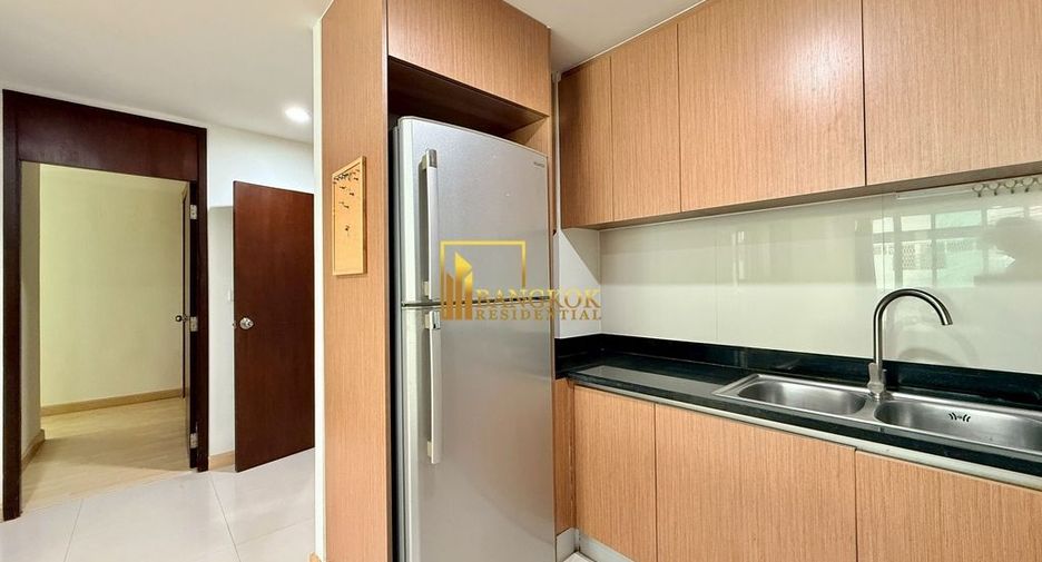 For rent and for sale 2 bedrooms condo in Pathum Wan, Bangkok