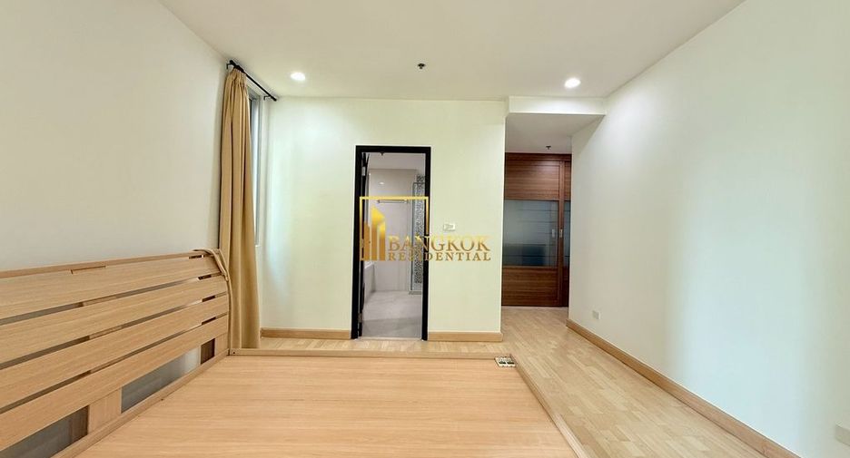 For rent and for sale 2 bedrooms condo in Pathum Wan, Bangkok