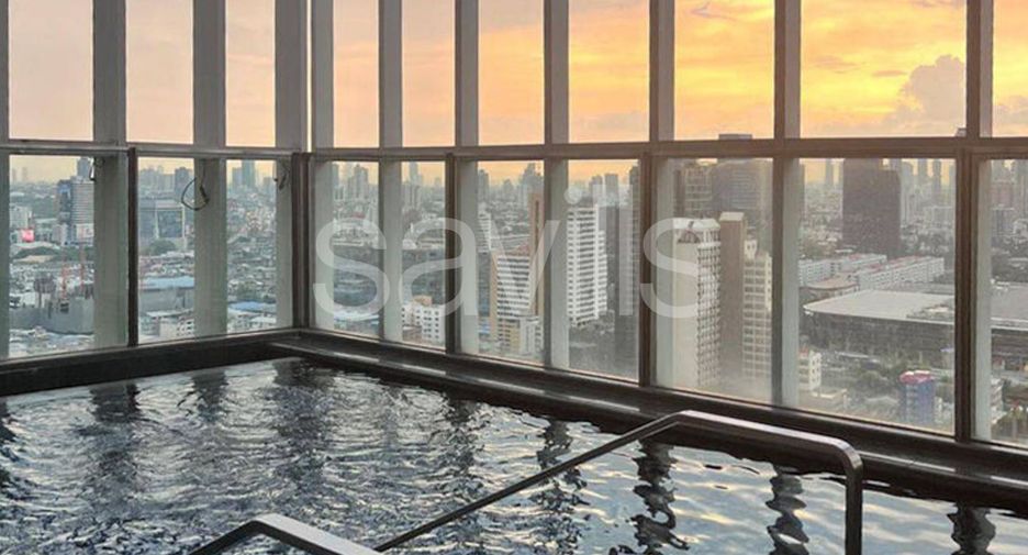 For sale 1 bed condo in Khlong Toei, Bangkok