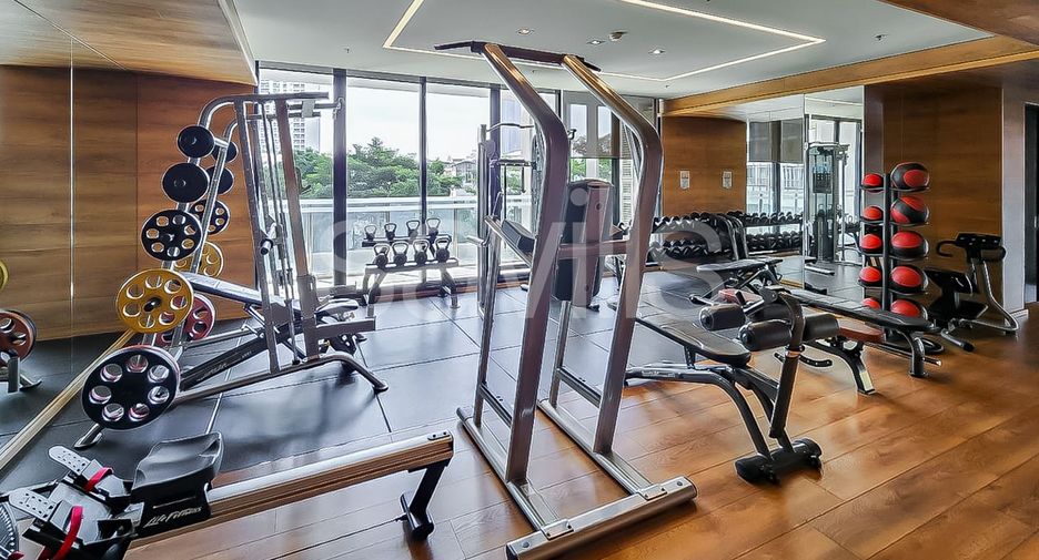 For sale 1 bed condo in Khlong Toei, Bangkok