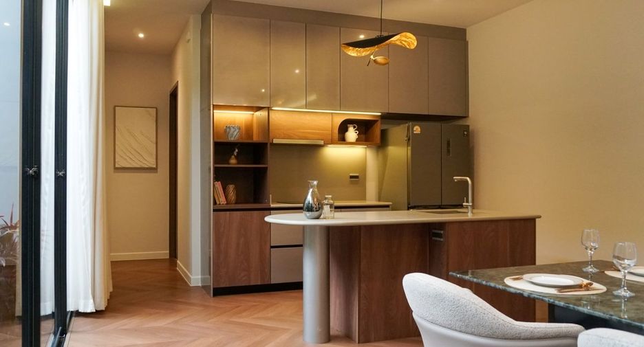 For rent and for sale 4 bedrooms house in Bang Kapi, Bangkok