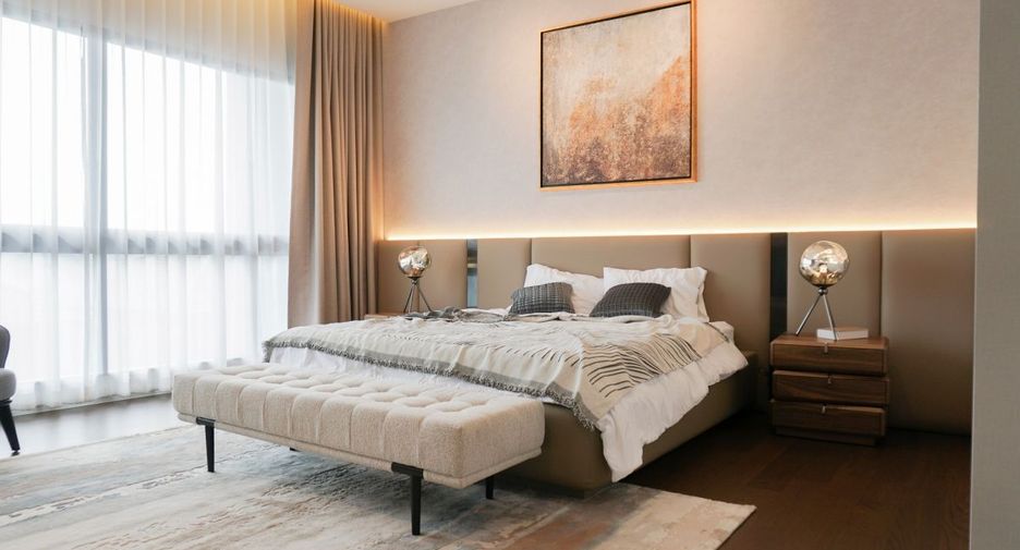 For rent and for sale 4 bedrooms house in Bang Kapi, Bangkok