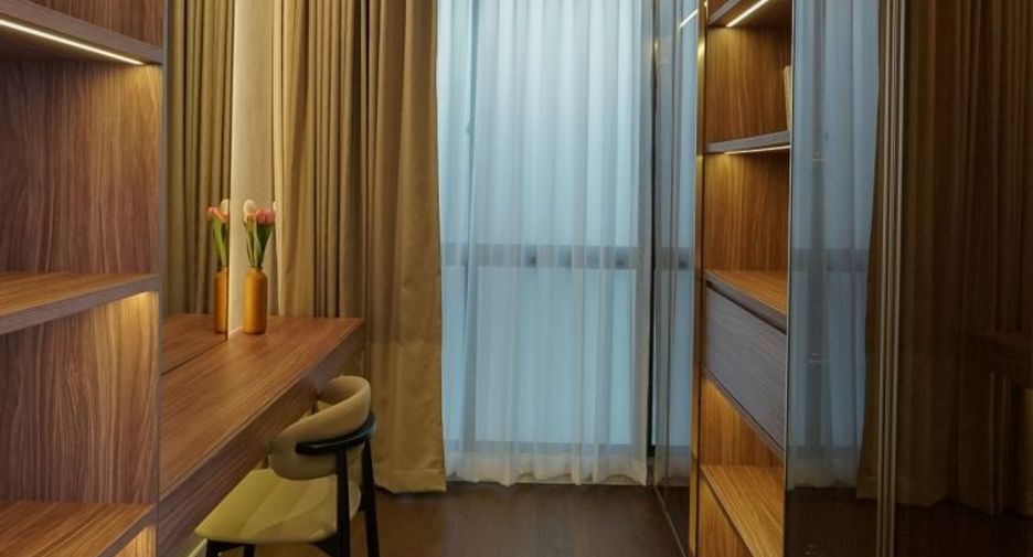 For rent and for sale 4 bedrooms house in Bang Kapi, Bangkok