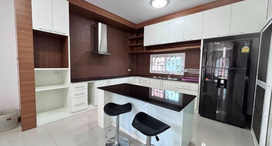 Casa en alquiler de 3 habitaciones en Hang Dong, Chiang Mai