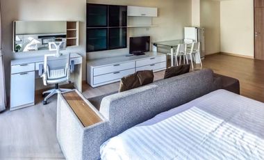 For sale 1 bed condo in Khlong Toei, Bangkok