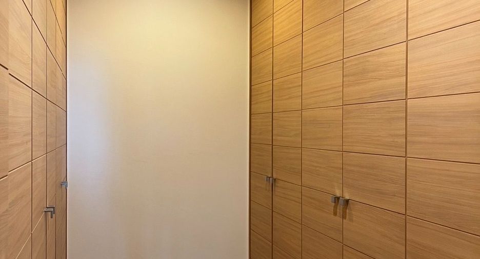 For sale 3 bedrooms condo in Sathon, Bangkok