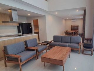 For sale 4 bedrooms condo in Watthana, Bangkok
