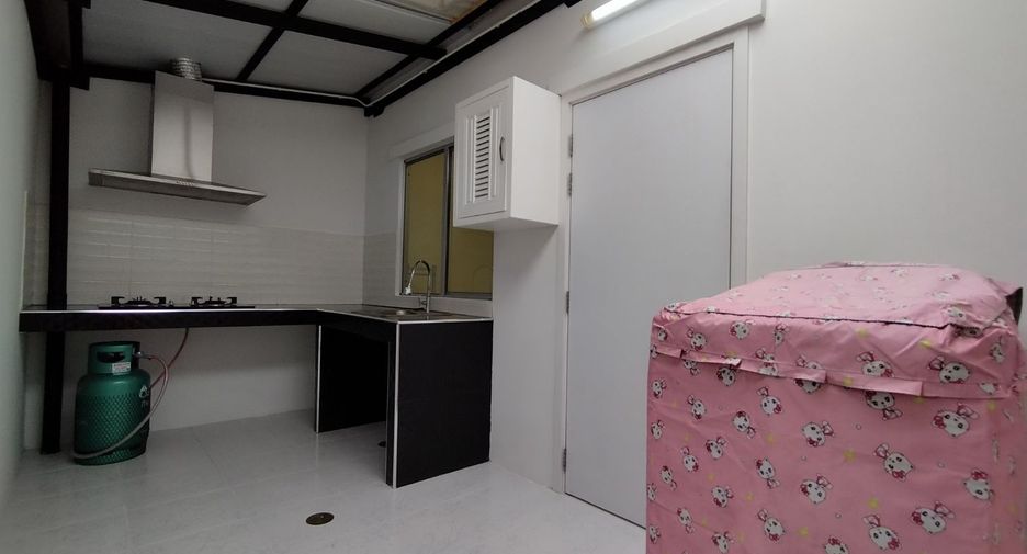 For sale 2 bedrooms townhouse in Bang Phli, Samut Prakan