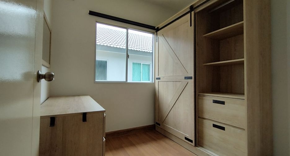 For sale 2 bedrooms townhouse in Bang Phli, Samut Prakan